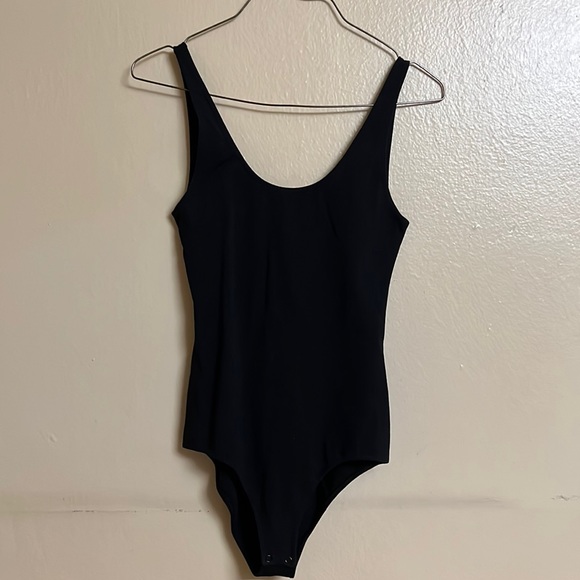 Aritzia Tops - Aritzia Wilfred Bodysuit